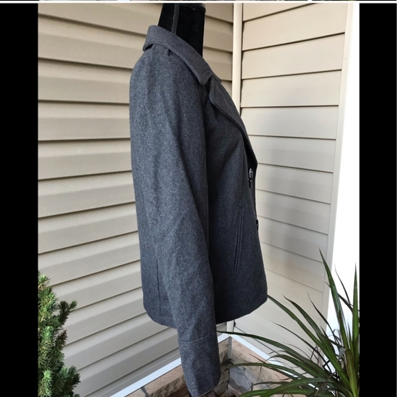 American Eagle Outfitters lined Gray Pea  Coat - Picture 7 of 8